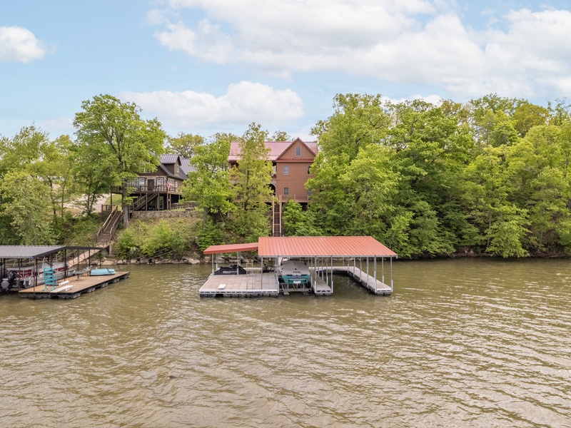 LAKESIDE EXTERIOR AND DOCK