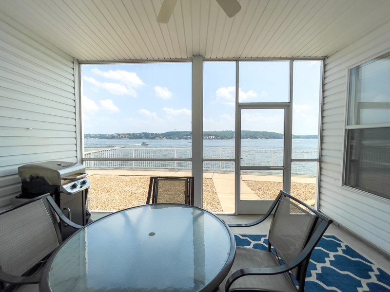 Screened in porch