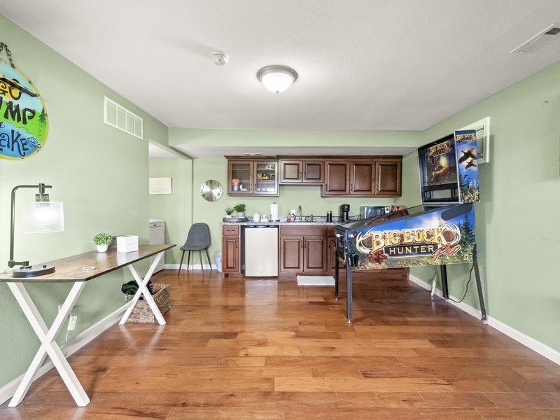 Lower level living area with wet bar