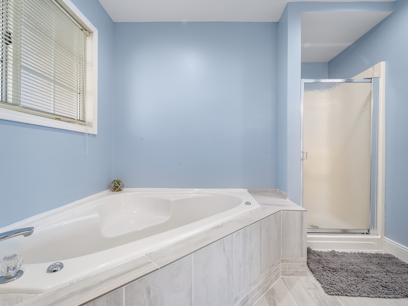 Bathroom 1 - adjoining bedroom 1
