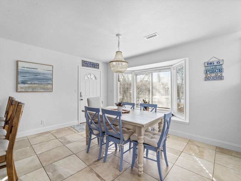 Lakeview dining area on lower level