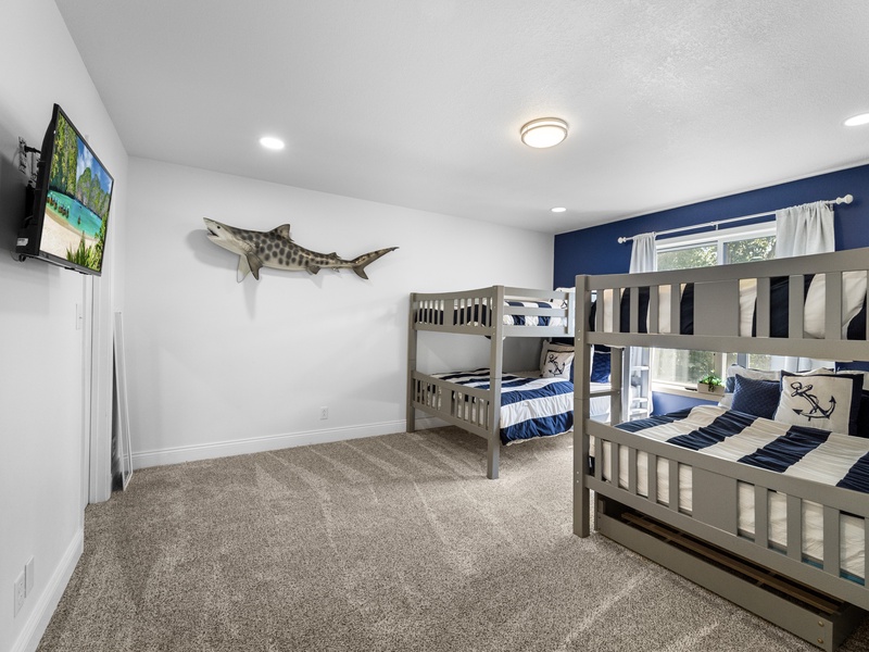 BEDROOM 3 - 2 FULL BUNK BEDS LAKEVIEW MAIN LEVEL