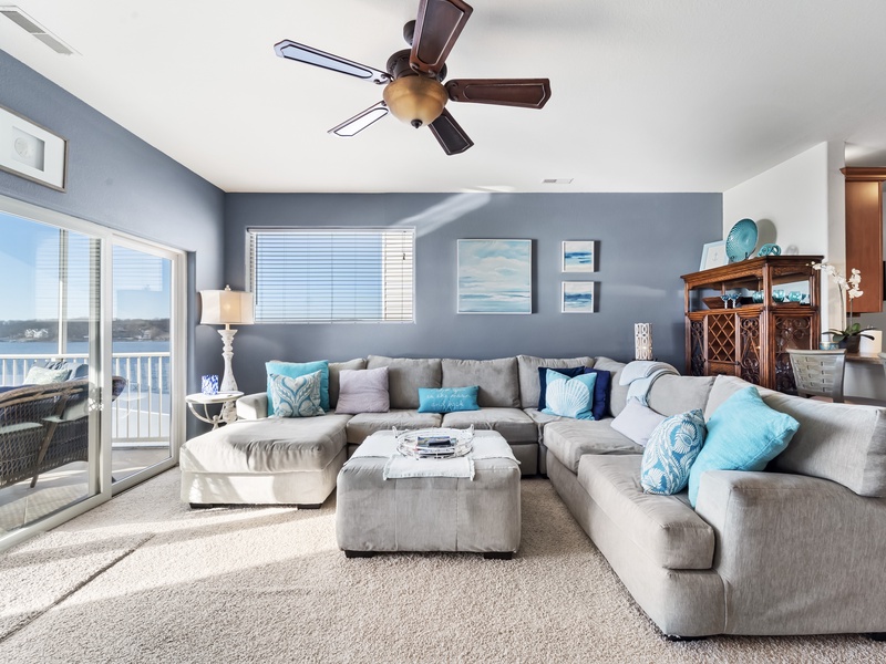 Lakeview living room