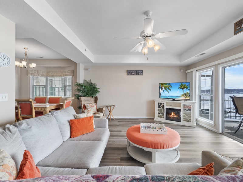 LAKEVIEW LIVING AREA