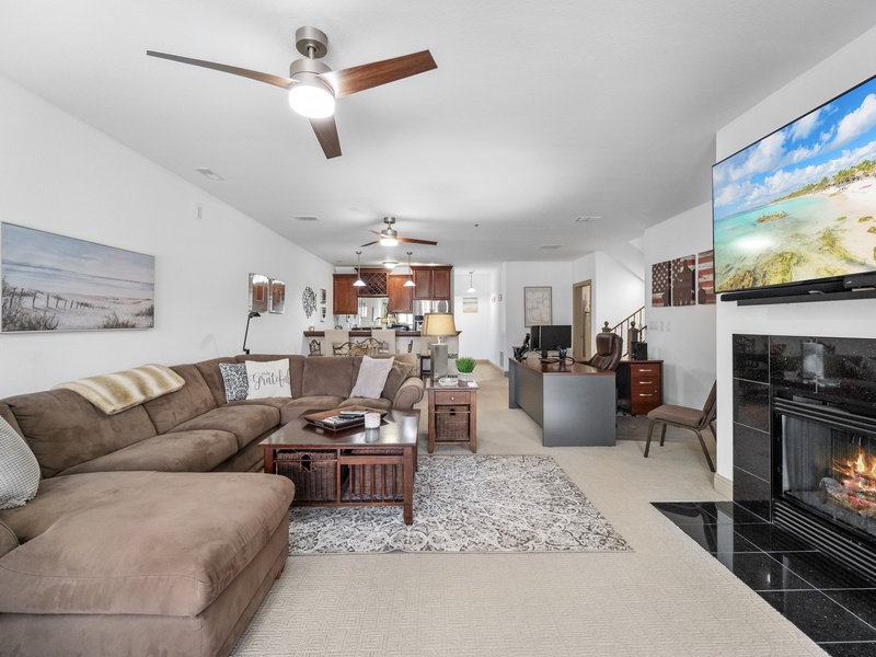 LOWER LEVEL LIVING AREA