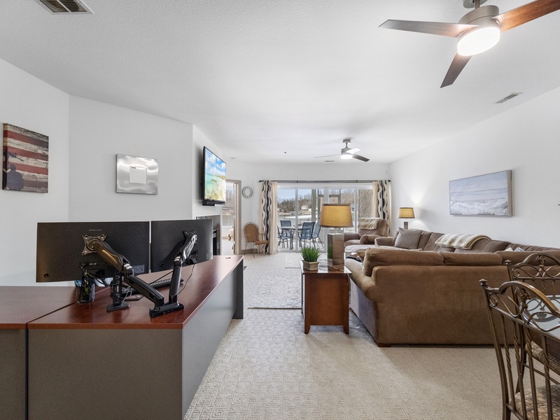 LOWER LEVEL LIVING AREA