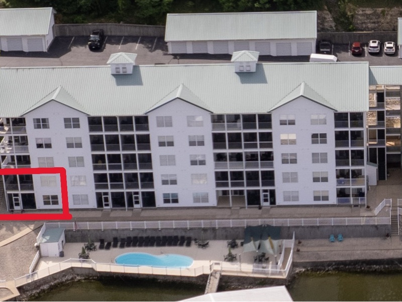 Lakeside exterior - corner unit!