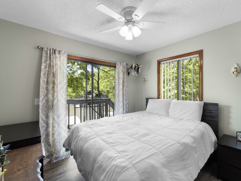 Bedroom 3 - Queen bed