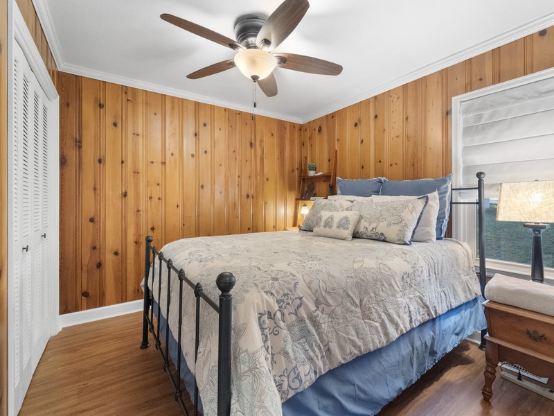 BEDROOM 1 - QUEEN BED ON MAIN LEVEL