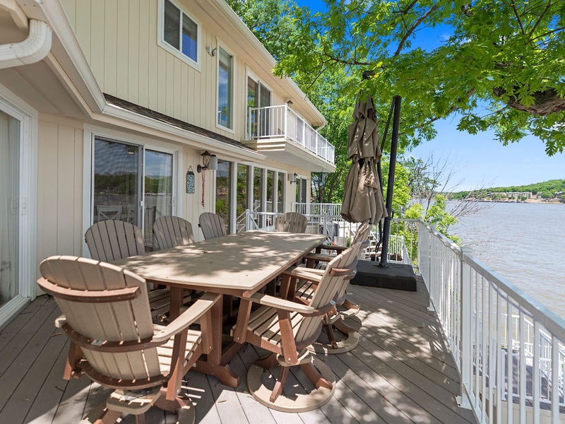 Lakeview deck