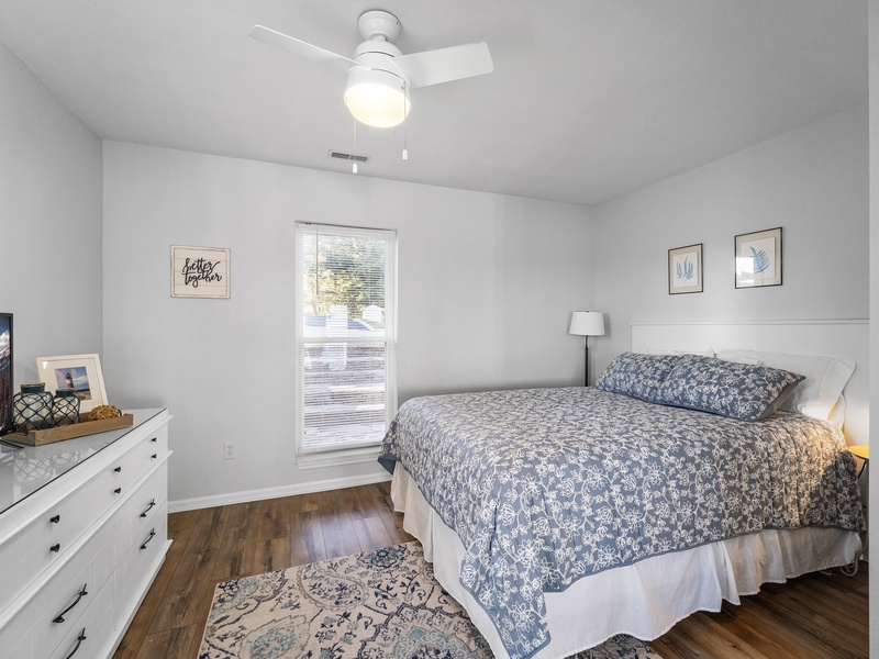 BEDROOM 1 - QUEEN BED ON MAIN LEVEL