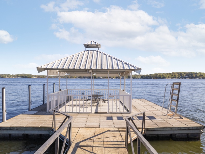 SHARED SWIM PLATFORM 