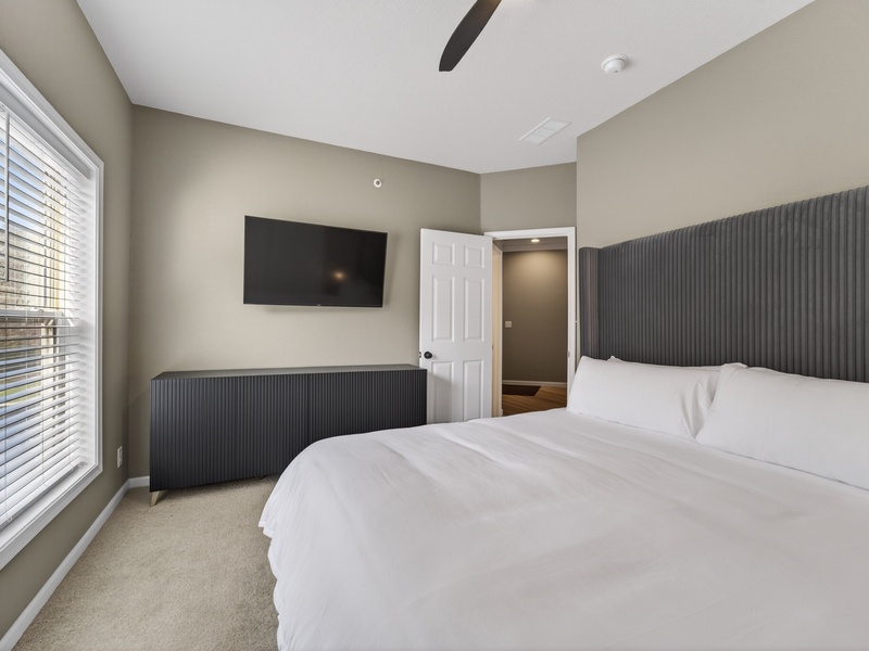 BEDROOM 2 - KING BED