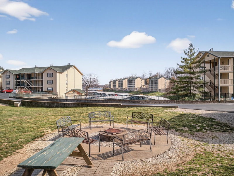 COMMON AREA FIRE PIT