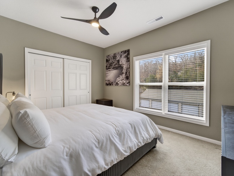 BEDROOM 2 - KING BED