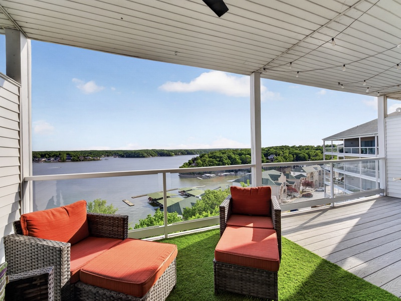 LAKEVIEW DECK