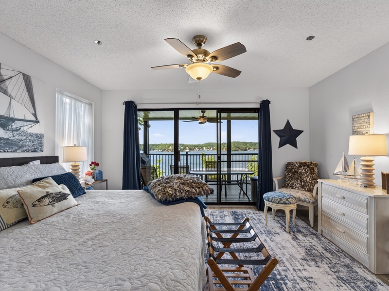 BEDROOM 2 - QUEEN BED WITH LAKE VIEW