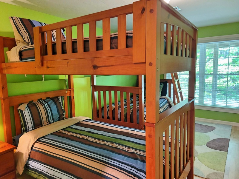 4th bedroom with bunks