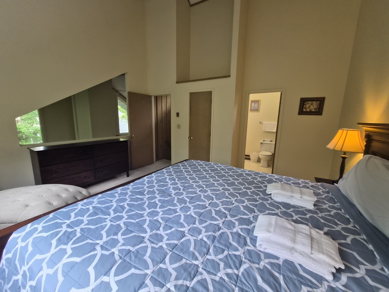 Top Floor, Primary Bedroom