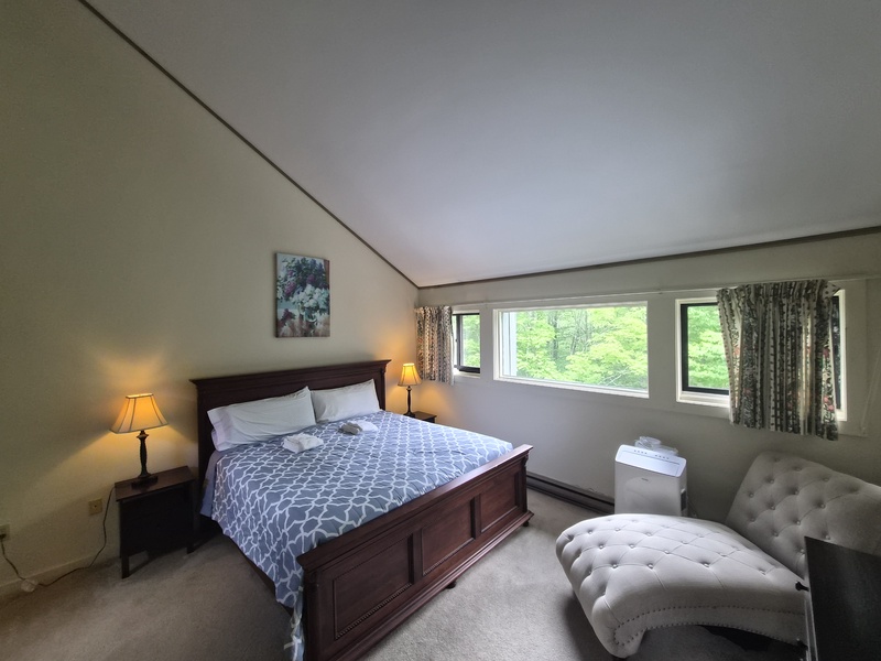 Top Floor, Primary Bedroom
