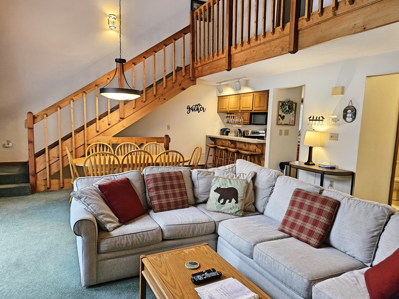 Living/dining area to kitchen