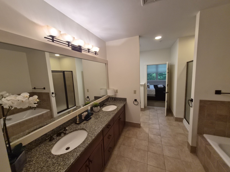 Primary Bedroom Ensuite Bathroom