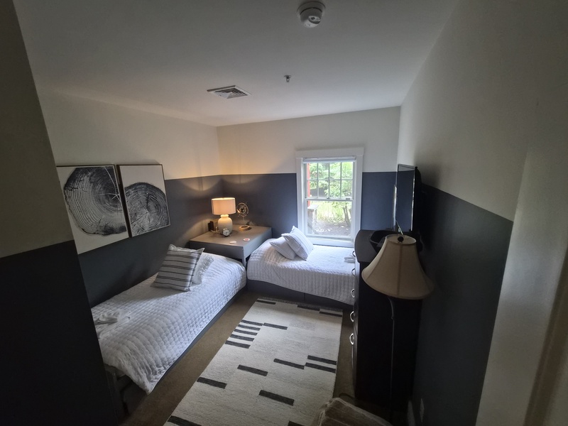 South Peak D1 - Twin Bedroom