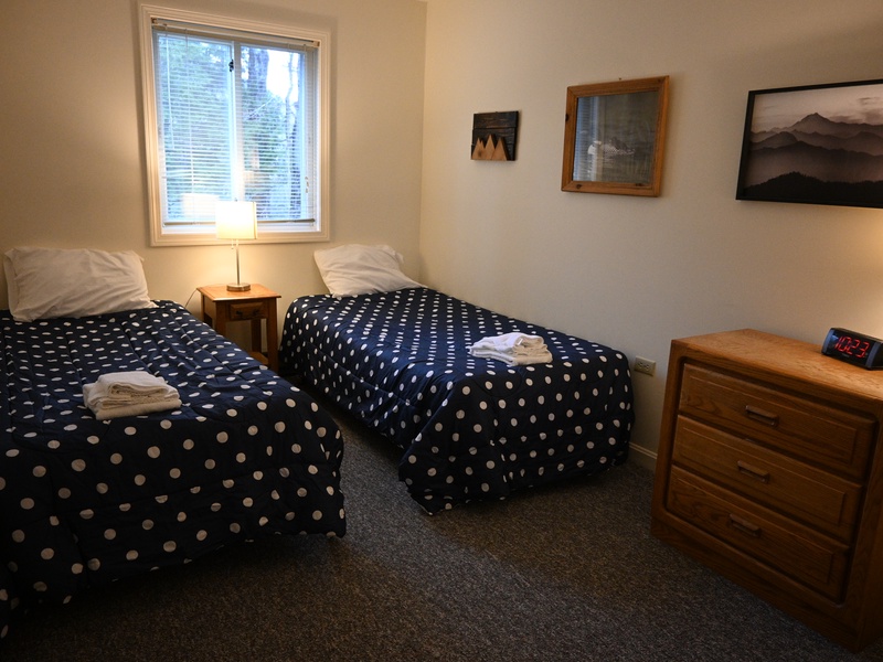 Twin Bedroom