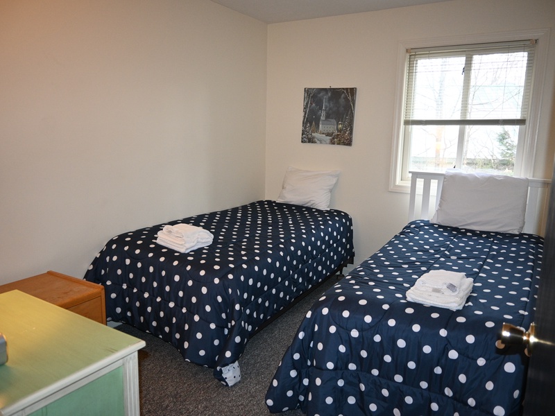 Twin Bedroom