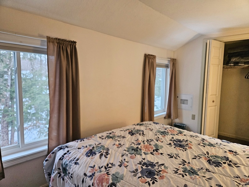 Upper queen room