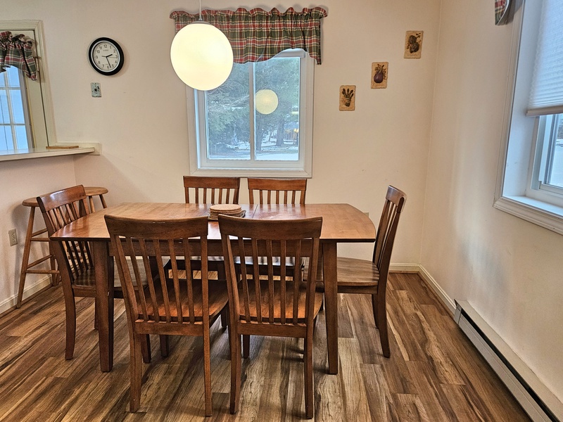 Dining area with 2 seats at breakfast bar 
