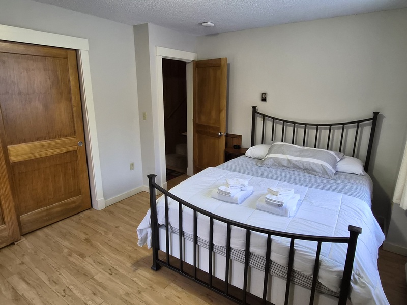 Second Bedroom w/ Queen Bed on Lower Level