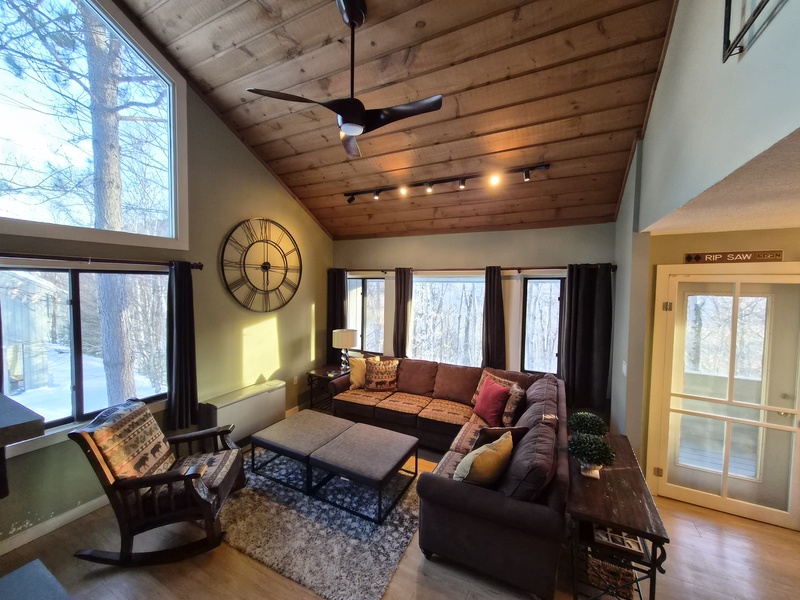 Dining-Living Room Area