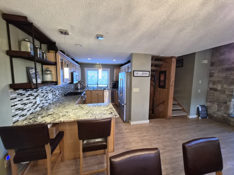 Kitchen-Dining Area