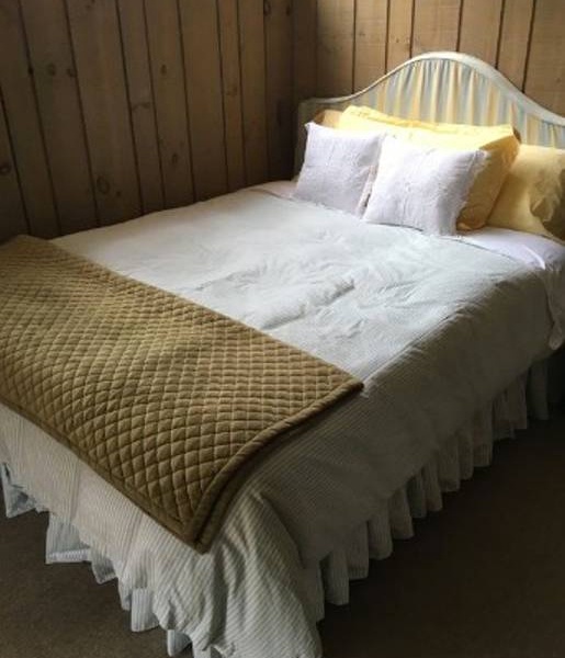 Queen Bedroom