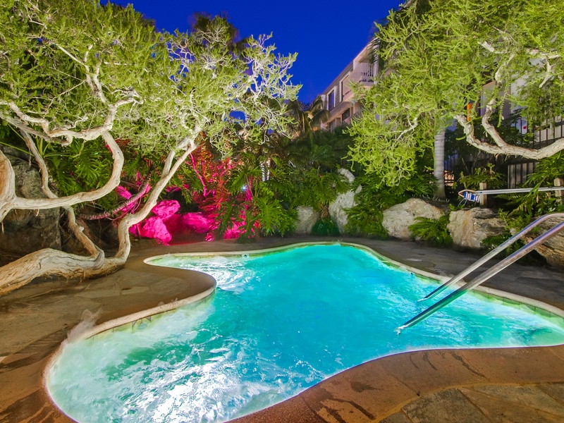 Enjoy the spa in the center of the North Coast Village complex