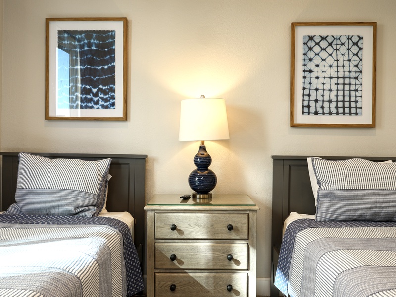 D14 secondary bedroom