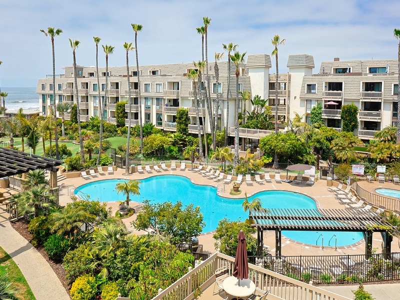 Large pool in the center of the North Coast Village complex