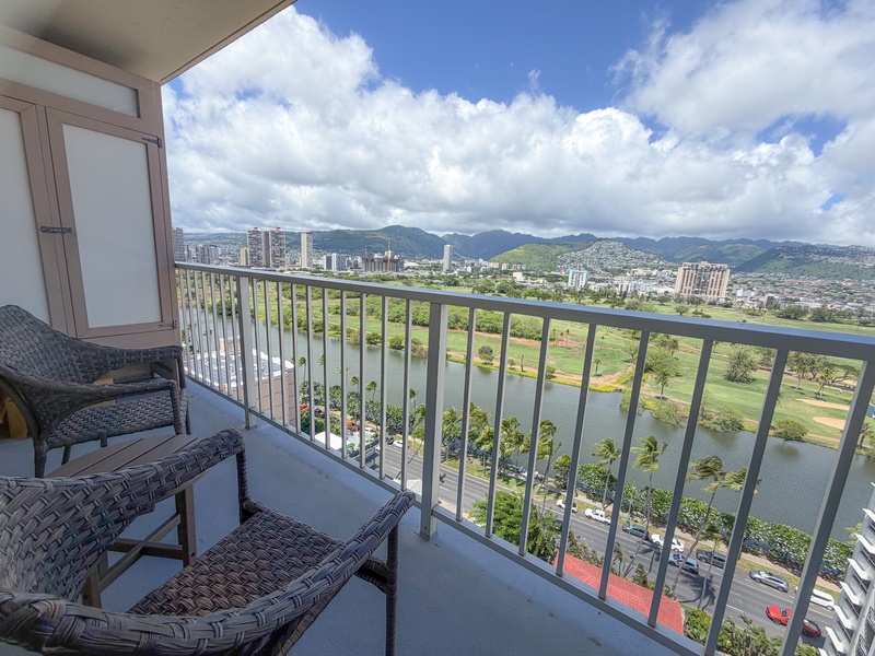 Aloha Living at Waikiki Lanais
