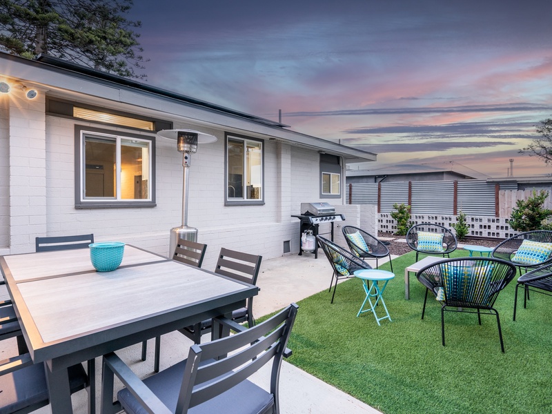 Spacious private yard perfect for entertaining or al fresco dining. 