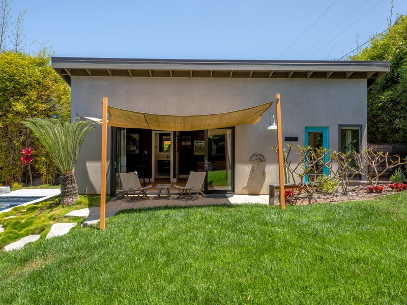 The detached studio offers extra room and privacy. 
