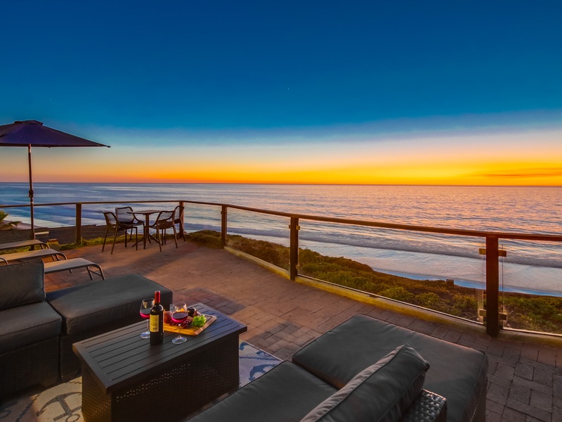 Welcome to Moonlight Seaside Retreat