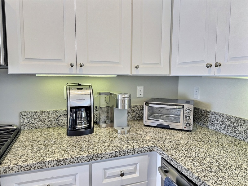 Your rental comes fully equipped with both a classic coffee maker and a convenient Keurig K-cup machine, so you can enjoy your perfect brew every morning.