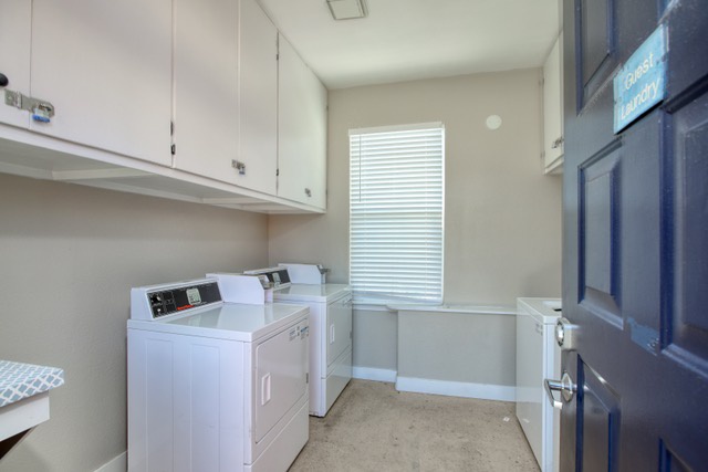 On-site coin laundry makes it easy to stay sand-free and carefree.
