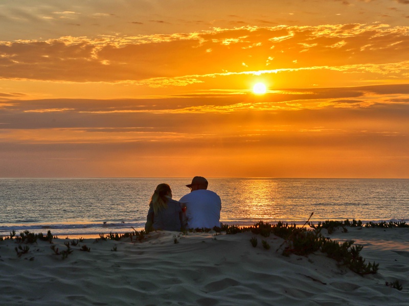 End your day with one of Oceano’s famous sunsets, best enjoyed with the people you love and the ocean breeze at your back.