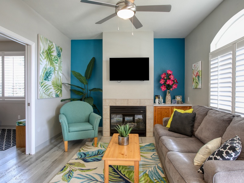 Kick back, relax, and soak up the tropical style.